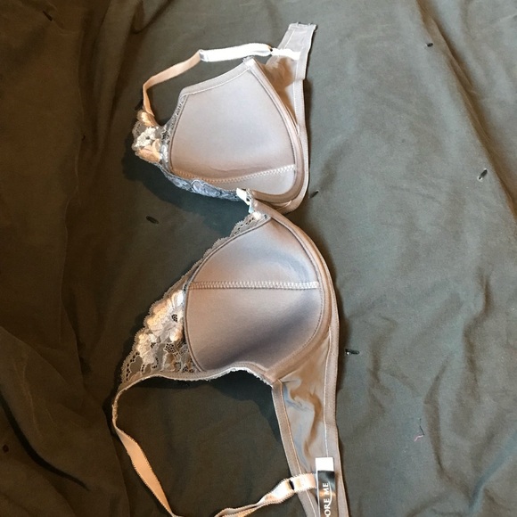Gray Bra - Picture 2 of 5